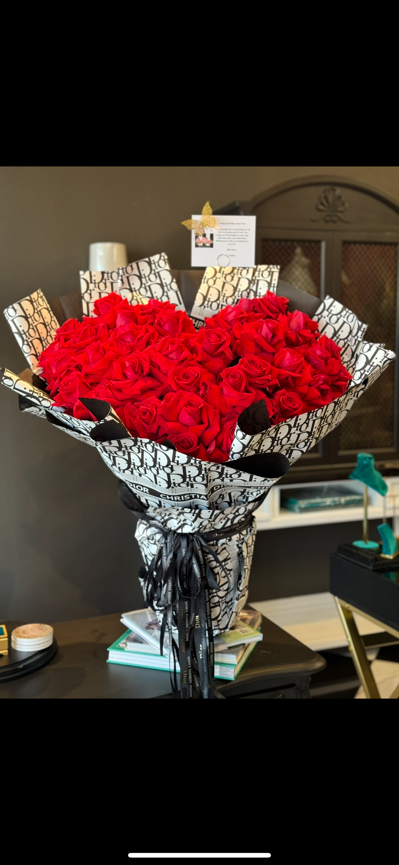 Larg heart shape stand bouquet